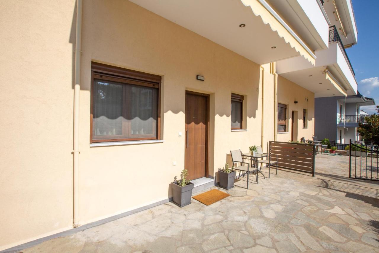 Modern Lake View Apartment Ioannina Buitenkant foto