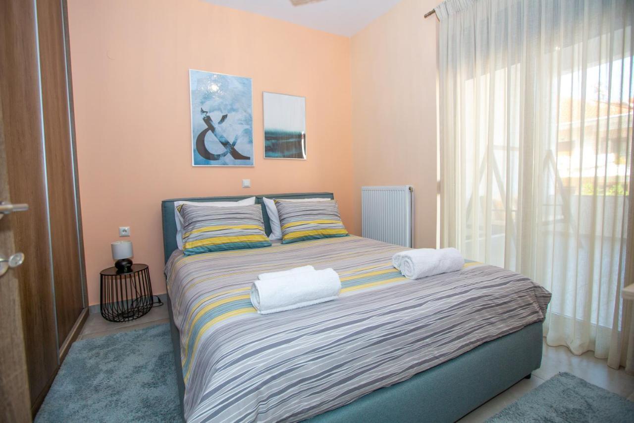 Modern Lake View Apartment Ioannina Buitenkant foto