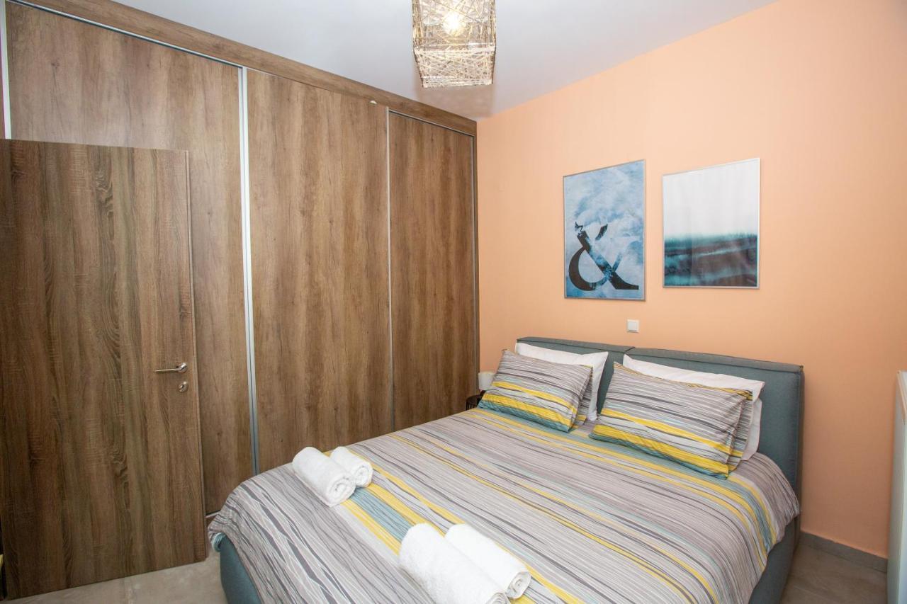 Modern Lake View Apartment Ioannina Buitenkant foto